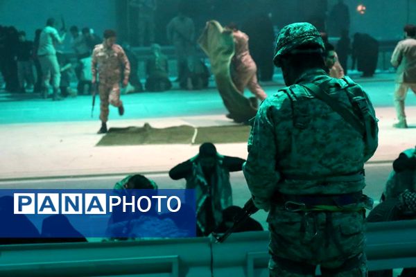 اجرای نمایش «راهبندان» در سومین شب از کنگره ملی 5580 شهید استان البرز