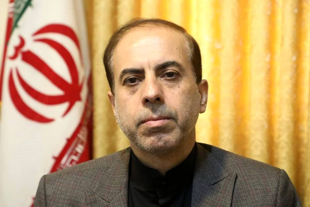 «از ایرانمان دفاع می‌کنیم»  کتابی برای ترویج فرهنگ ایثار و مقاومت بین دانش آموزان