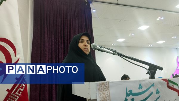 برگزاری برنامه شب شعر در شهرستان خلیل‌آباد