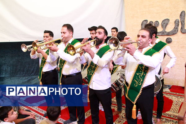 حضور خادمان رضوی در اعتکاف دانش‌آموزی فهرج