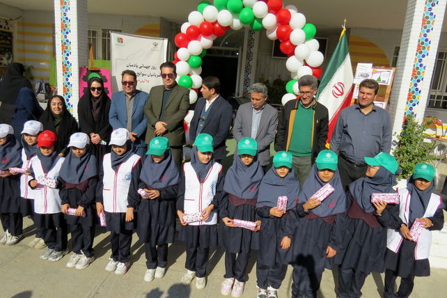 برنامه زنگ ایمنی و ترافیک در مدرسه شهدا فرهنگی دخترانه 