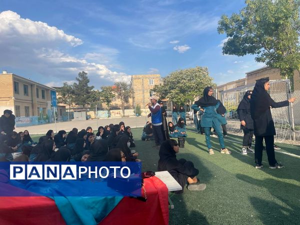برگزاری مسابقه استعدادیابی دارت در دبیرستان حاج محمود ثابتی شیروان