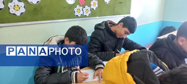 برگزاری آزمون سنجش دستاوردهای یادگیری در مدارس متوسط اول ملارد 