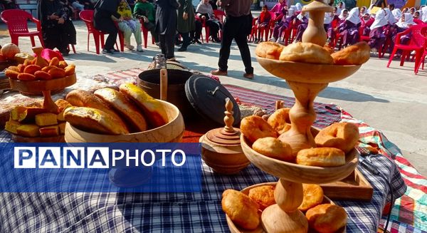 جشن هفته مازندران در دبستان نرجس خاتون گلوگاه 