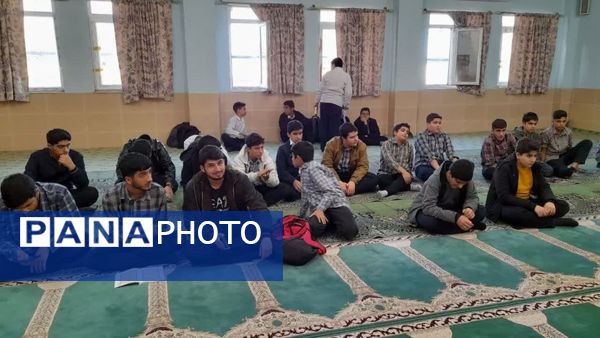 ۴۰۰ دانش‌آموز بهبهانی در چهل‌وچهارمین دوره مسابقات قرآن، عترت و نماز به رقابت پرداختند