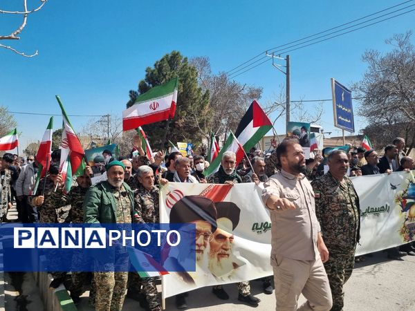 حضور باشکوه مردم، دانش آموزان و فرهنگیان منطقه رضویه در راهپیمایی روز جهانی قدس 