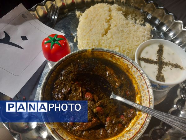 جشنواره غذاهای بومی محلی به‌مناسبت ایام‌الله دهه فجر در آموزشگاه علاقبندنیا ملارد