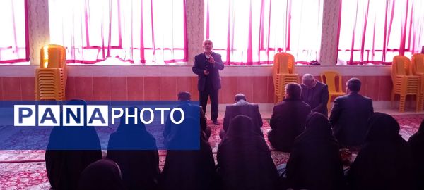 آیین تجلیل از برگزیدگان مسابقات و جشنواره ها در خلیل آباد