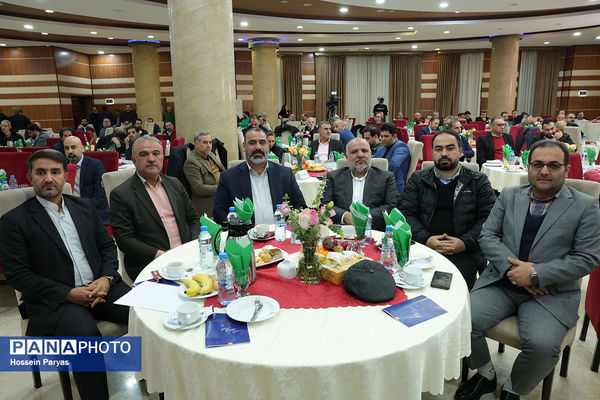 همایش مدیران بنگاه‌های اقتصادی در راستای حمایت از نهضت توسعه عدالت در فضاهای آموزشی و پرورشی مدرسه‌سازی