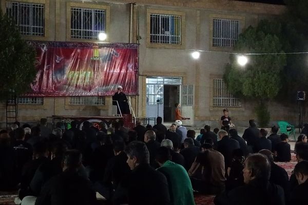 شب عاشورا؛ هیئت فرهنگیان میزبان امام جمعه کاشمر