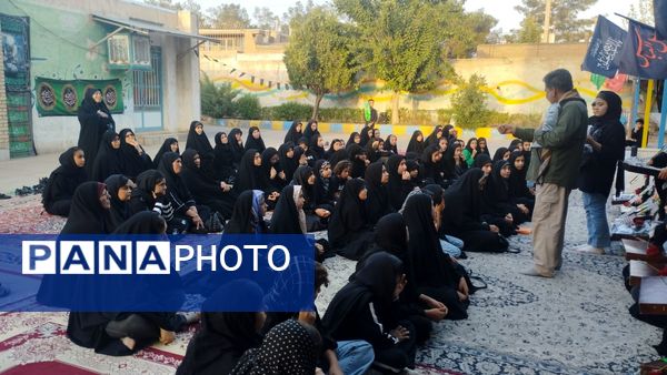 بازدید مسئولین اداره آموزش و پرورش از هیئت دانش آموزی دختران حاج قاسم 