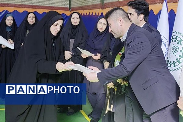 کارگاه آموزشی مهارت‌افزایی مربیان پیشتاز  بهارستان‌دو