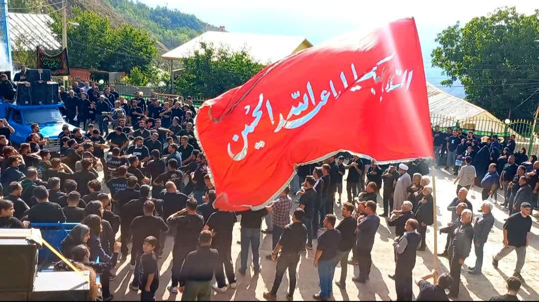 دسته‌روی تاسوعای حسینی در روستای نوسر آمل