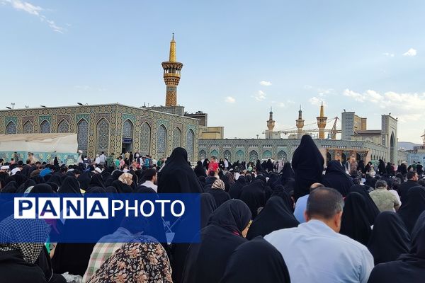 برگزاری مراسم پر فیض دعای عرفه در حرم مطهر رضوی