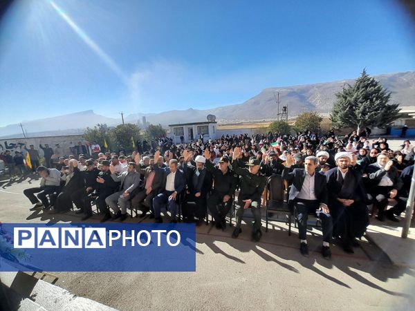 آنان که گمنامند زهرایی تبارند