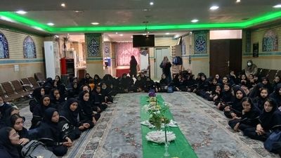 حضور پرشور دانش آموزان آموزشگاه دکتر رزمی ناحیه دو شهرری در مراسم «مصباح الهدی»