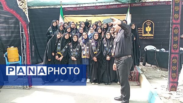 موکب «هم‌قدم تا حرم»؛ میعادگاه خادمان دانش‌آموز