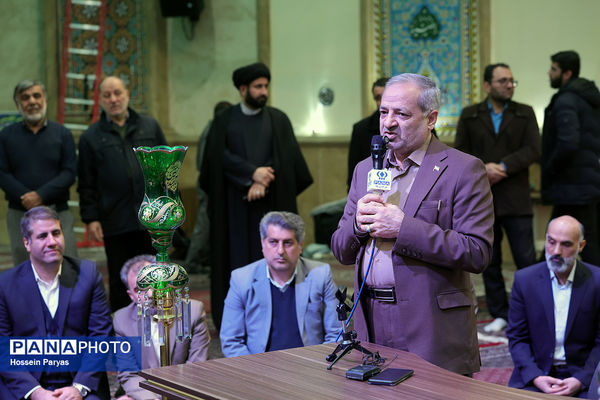 حضور وزیر آموزش و پرورش در جمع دانش‌آموزان معتکف