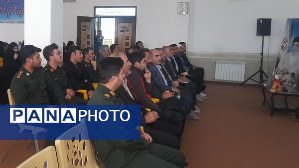 پخش سخنرانی رهبر  معظم انقلاب به صورت زنده در سازمان تبلیغات ورزنه