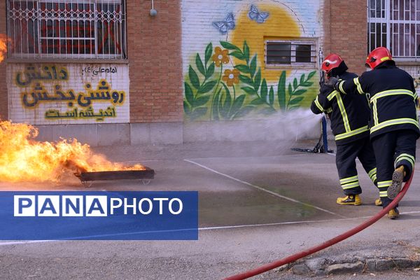 بیست و هفتمین مانور سراسری زلزله در آذربایجان غربی