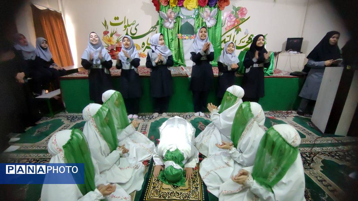 جشن عید مبعث در دبستان شاهد حاج تقی آقا بزرگ مشهد