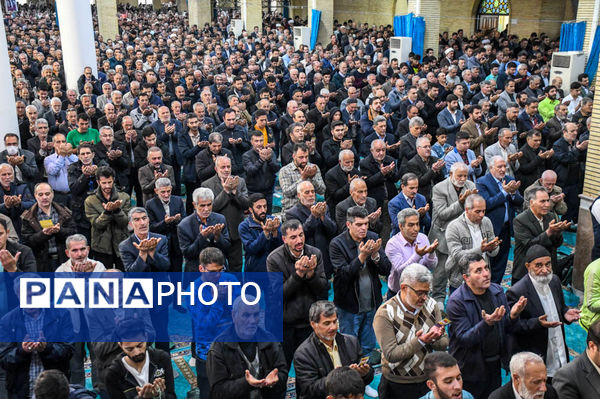 نماز عید فطر در مصلای امام خمینی (ره) ارومیه