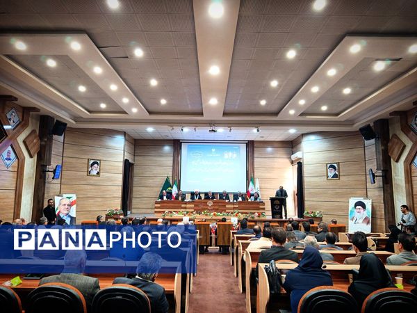 نایب رئیس مجلس شورای اسلامی پای درد دل فعالان اقتصادی نشست