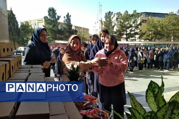 طنین غیرت و بیداری نسل نو در برابر استکبار