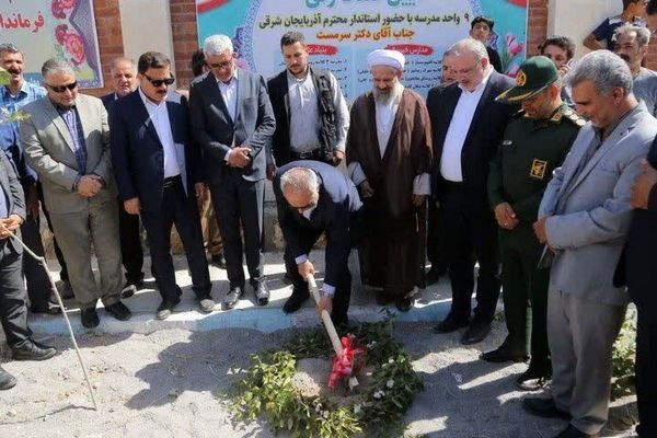 تحولی بزرگ در زیرساخت‌های آموزشی مراغه با افتتاح و کلنگ‌زنی ۱۲ مدرسه جدید