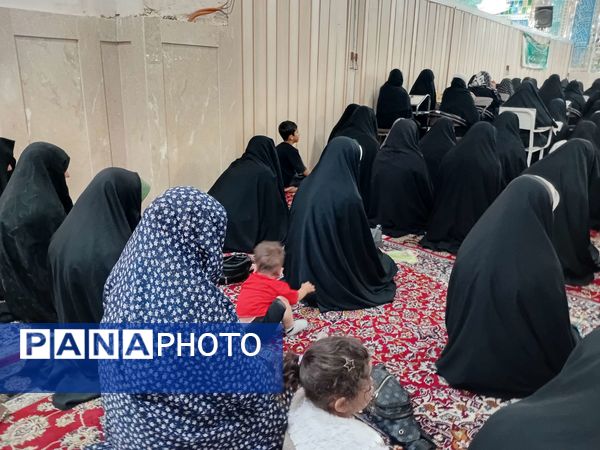 نماز جماعت در شب میلاد پیامبر اکرم (ص) و امام صادق (ع) در کاخک