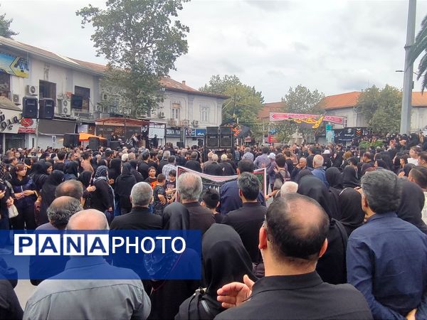 اجتماع عاشوراییان در میدان طالقانی قائمشهر