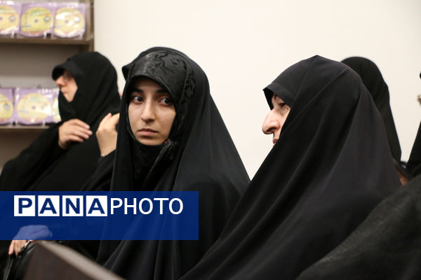 رونمایی از یادنامه «ملت ابراهیم» در قم