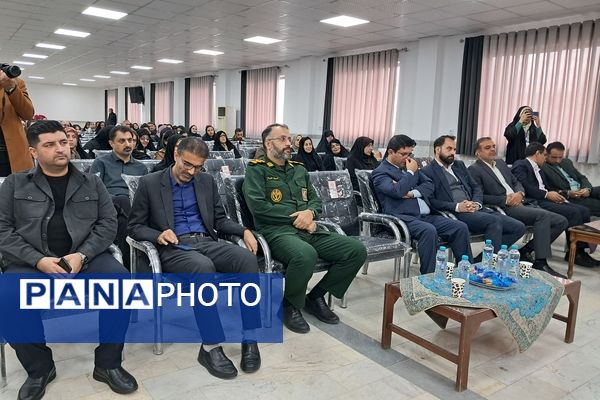 تجلیل از برترین‌های کنکور در قائمشهر