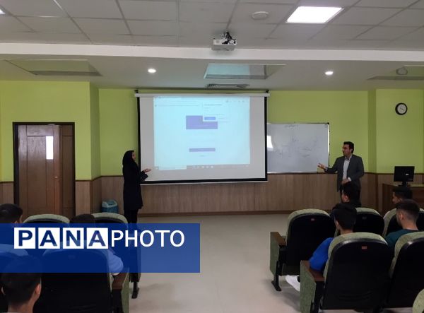 بازدید دانش آموزان دبیرستان نمونه آیت‌الله خامنه‌ای از دانشکده دندانپزشکی دانشگاه فردوسی مشهد