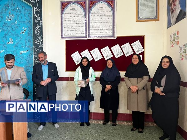 تجلیل از برگزیدگان مسابقات قرآنی 