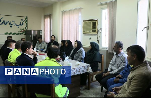 جلسه هماهنگی مانور زلزله در مدرسه مقصودلو سرخنکلا 