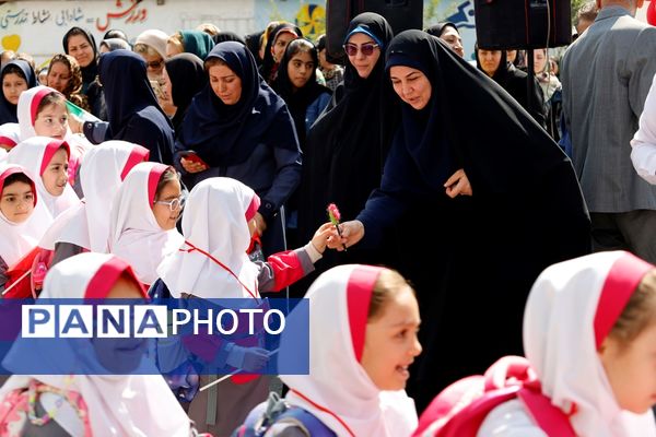 جشن شکوفه‌ها در آذربایجان غربی 