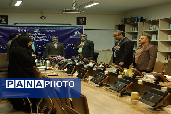 اولین نشست هیات امنای پژوهش سرای خواجه نصیرالدین طوسی و تقدیر از دانش‌آموزان نخبه پژوهشی