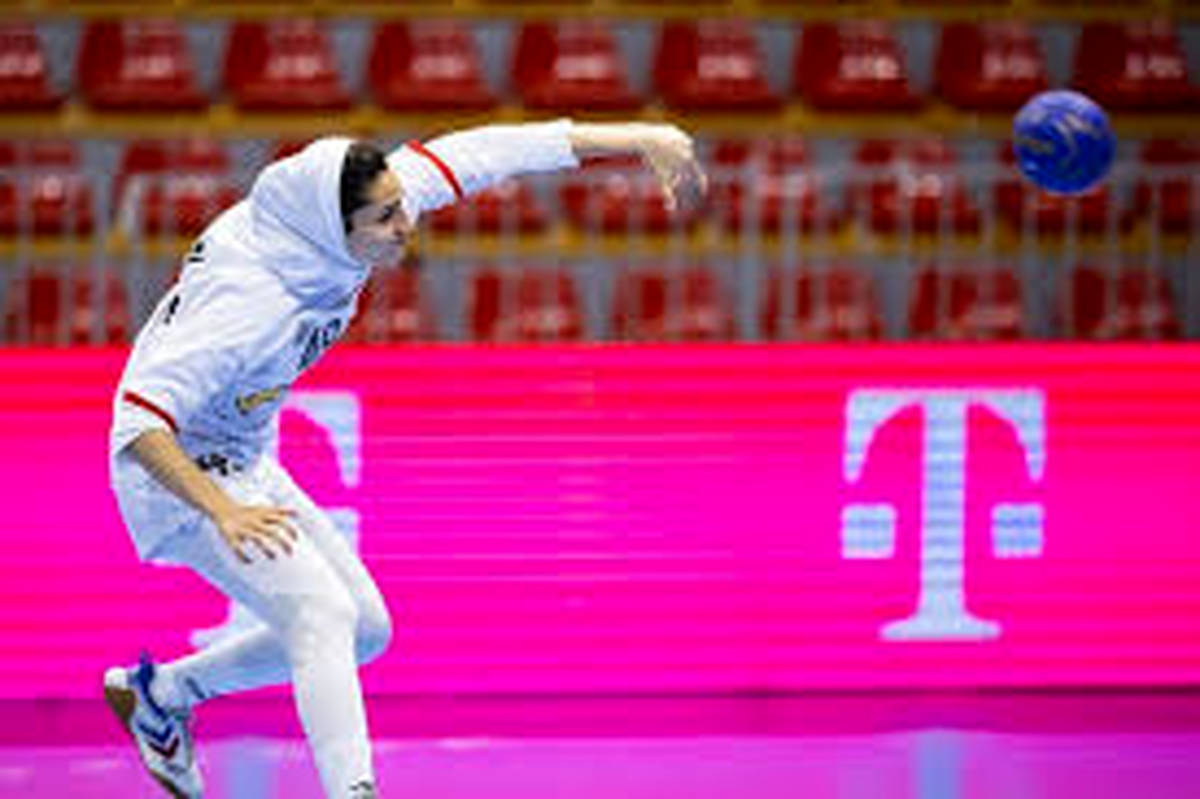 درخشش دانش‌آموزان دختر متوسطه اول فارس در مسابقات ورزشی کشور 