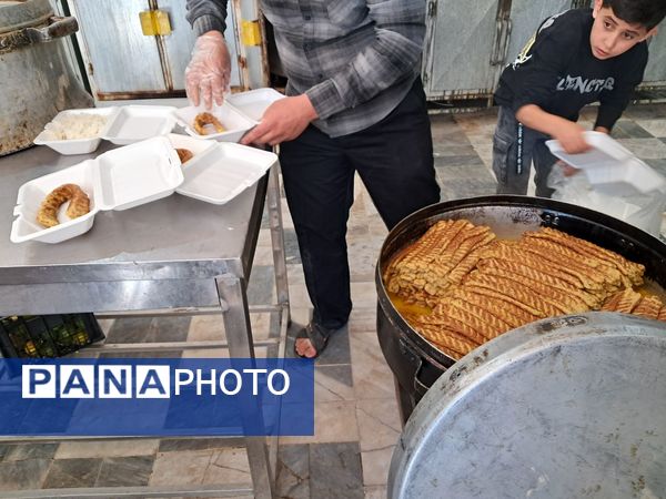 هرچگان میزبان شهید گمنام؛ تجدید عهد مردم با آرمان‌های ایثار