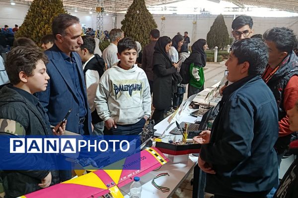  درخشش علمی دانش آموزان پیشوا در رویداد دانوا