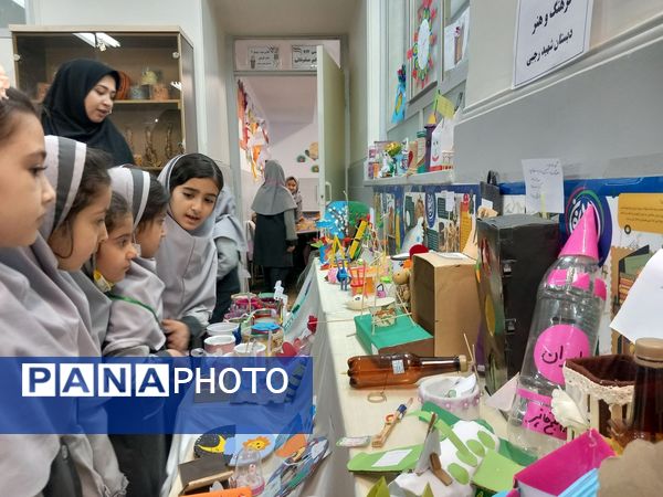 برپایی نمایشگاه هفته پژوهش در مدارس رباط‌کریم