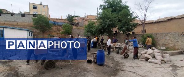 آغاز بتن‌ریزی مدرسه شهید ذوالفقاری در روستای احمد آباد