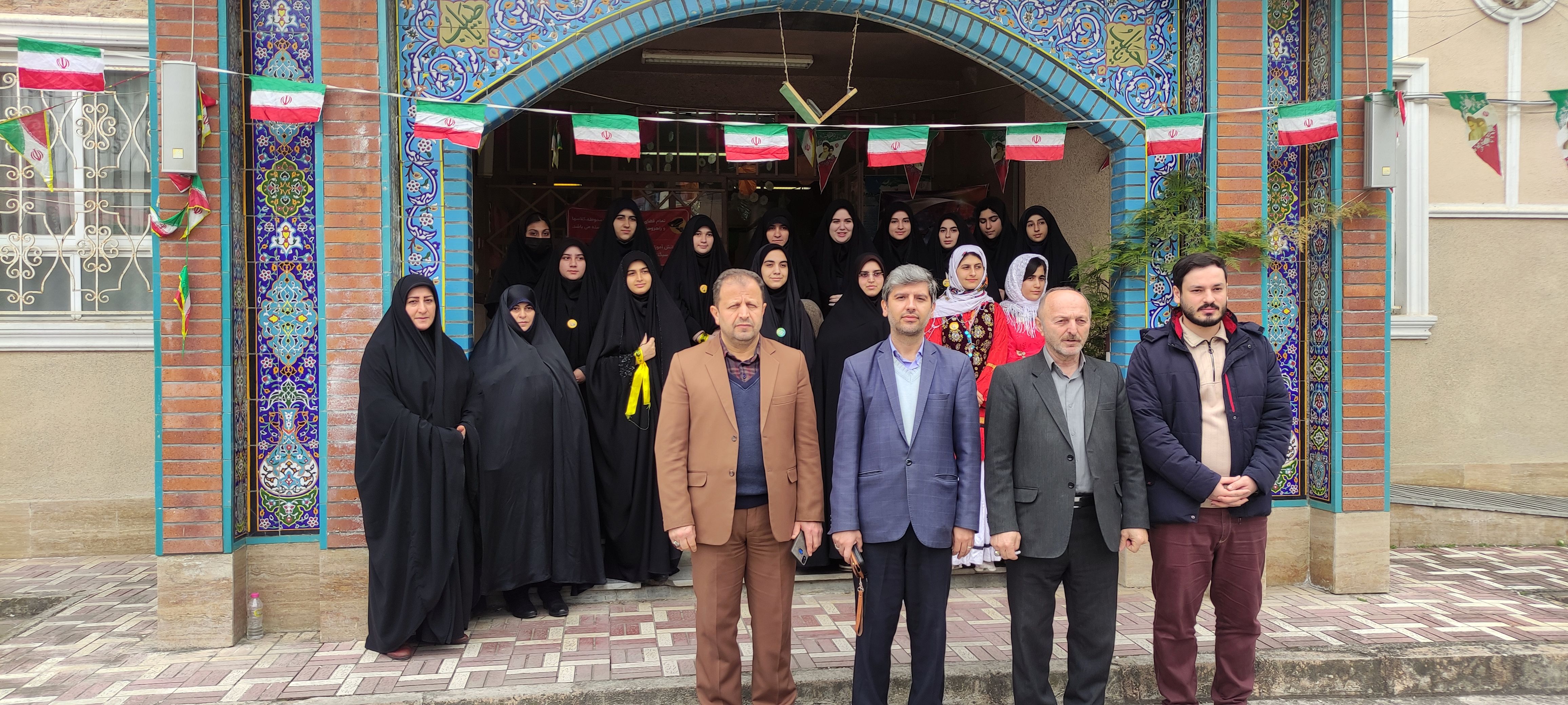 مدرسه‌ای از جنس انقلاب