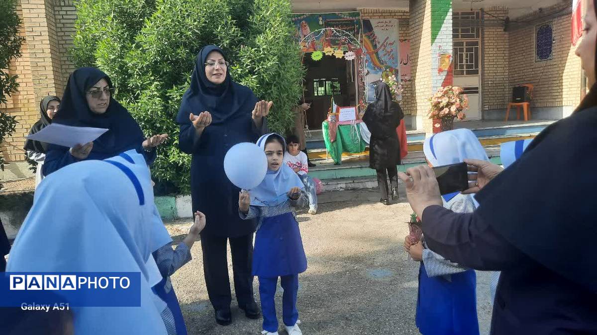 مراسم جشن شکوفه‌ها در شهرستان دهلران 
