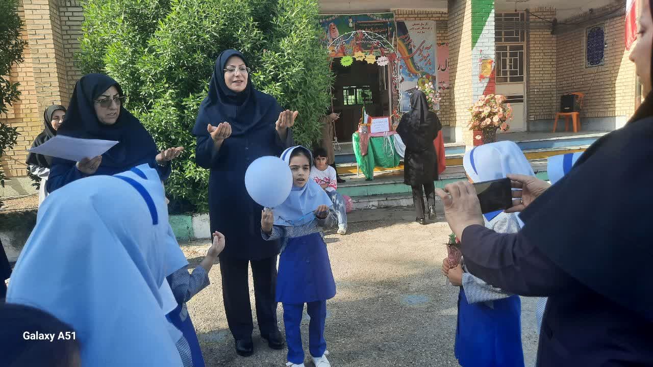 مراسم جشن شکوفه‌ها در شهرستان دهلران 