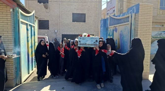 استقبال از شهید گمنام در دبستان خاندان سلمان زارچ 