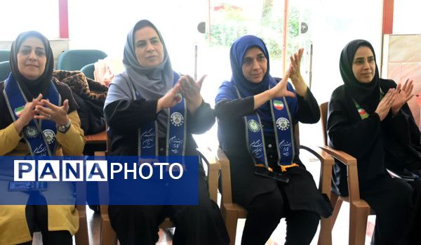 پیش‌اردوی ملی تشکیلات پیشتازان دختر در مازندران 