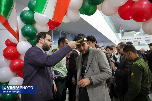 آیین بدرقه دانش‌آموزان و مربیان عمره‌گزار به سرزمین وحی