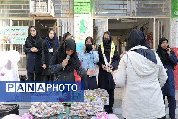 جشن میلاد باسعادت حضرت زینب کبری (س) و روز پرستار در دبیرستان شهید مجید دهنوی نیشابور